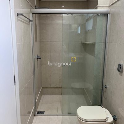 Apartamento com 193m², 3 quartos (sendo 1 suíte), 2 garagens, no bairro Centro em Florianópolis