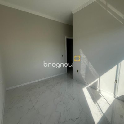 Casa com 85m², 2 quartos (sendo 2 suítes), 1 garagem, no bairro Bela Vista em Palhoça