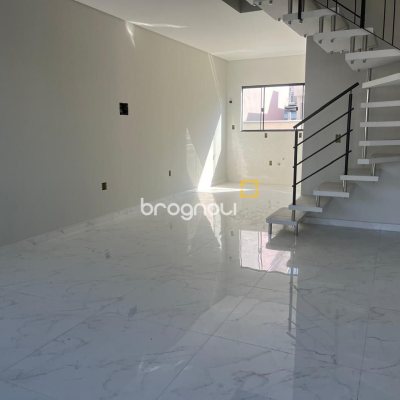 Casa com 85m², 2 quartos (sendo 2 suítes), 1 garagem, no bairro Bela Vista em Palhoça