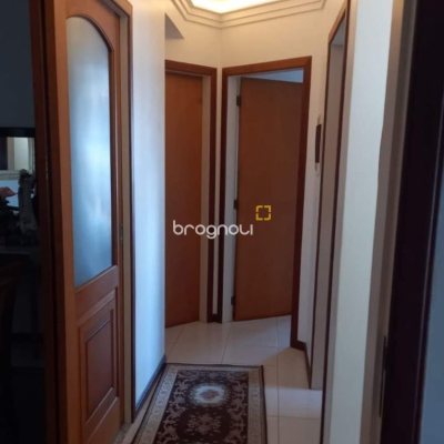 Apartamento com 133m², 4 quartos (sendo 2 suítes), 2 garagens, no bairro Estreito em Florianópolis