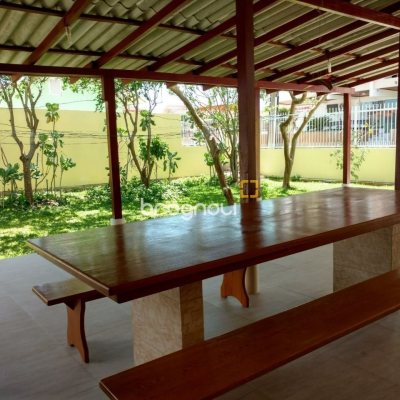 Casa com 113m², 4 quartos (sendo 1 suíte), 4 garagens, no bairro Ingleses em Florianópolis