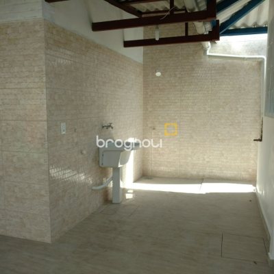 Casa com 113m², 4 quartos (sendo 1 suíte), 4 garagens, no bairro Ingleses em Florianópolis