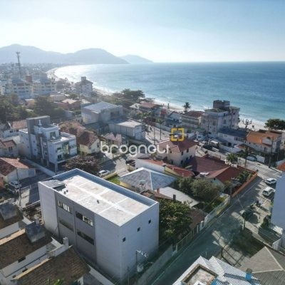 Casa com 113m², 4 quartos (sendo 1 suíte), 4 garagens, no bairro Ingleses em Florianópolis