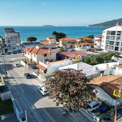 Casa com 113m², 4 quartos (sendo 1 suíte), 4 garagens, no bairro Ingleses em Florianópolis