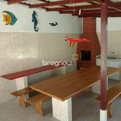 Casa com 113m², 4 quartos (sendo 1 suíte), 4 garagens, no bairro Ingleses em Florianópolis
