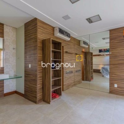 Casa com 929m², 5 quartos (sendo 3 suítes), 5 garagens, no bairro João Paulo em Florianópolis