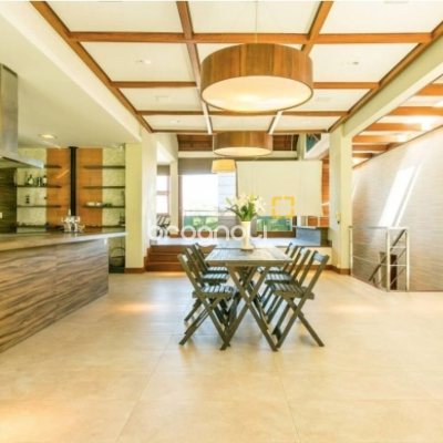 Casa com 929m², 5 quartos (sendo 3 suítes), 5 garagens, no bairro João Paulo em Florianópolis