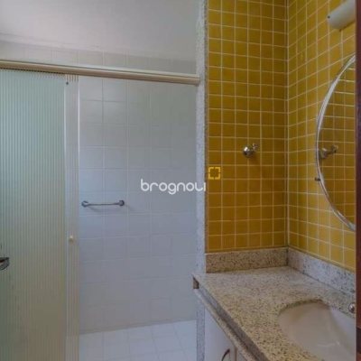 Casa com 929m², 5 quartos (sendo 3 suítes), 5 garagens, no bairro João Paulo em Florianópolis