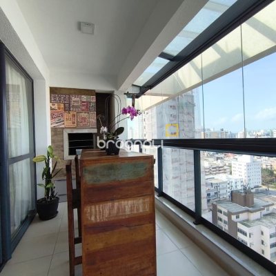 Cobertura com 140m², 3 quartos (sendo 1 suíte), 2 garagens, no bairro Kobrasol em São José