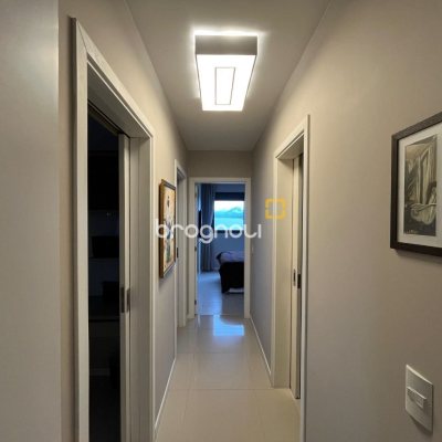 Cobertura com 140m², 3 quartos (sendo 1 suíte), 2 garagens, no bairro Kobrasol em São José