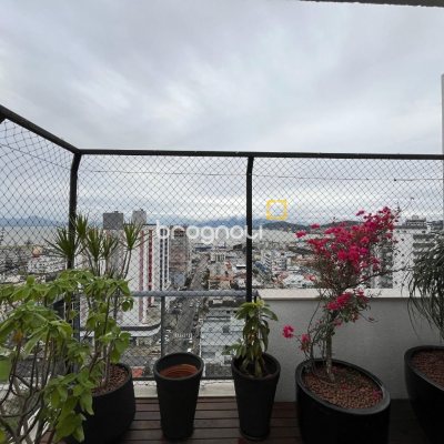 Cobertura com 140m², 3 quartos (sendo 1 suíte), 2 garagens, no bairro Kobrasol em São José
