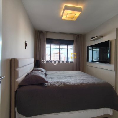 Cobertura com 140m², 3 quartos (sendo 1 suíte), 2 garagens, no bairro Kobrasol em São José