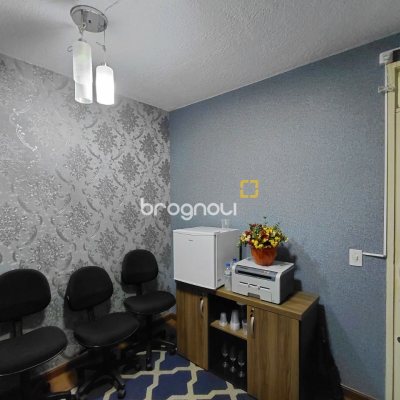 Sala com 27m², no bairro Centro em Florianópolis