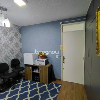 Sala com 27m², no bairro Centro em Florianópolis