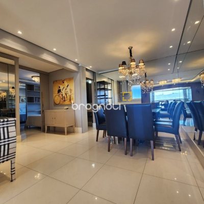 Apartamento com 115m², 2 quartos (sendo 2 suítes), 2 garagens, no bairro Agronômica em Florianópolis