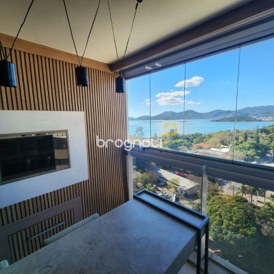 Apartamento com 115m², 2 quartos (sendo 2 suítes), 2 garagens, no bairro Agronômica em Florianópolis