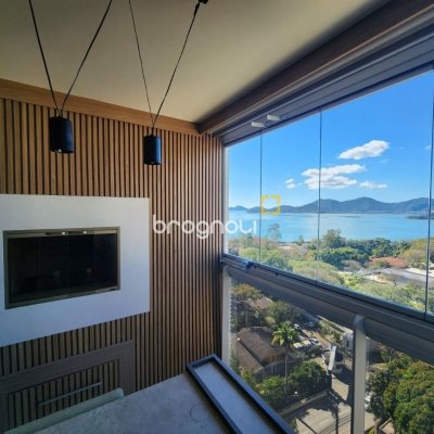 Apartamento com 115m², 2 quartos (sendo 2 suítes), 2 garagens, no bairro Agronômica em Florianópolis