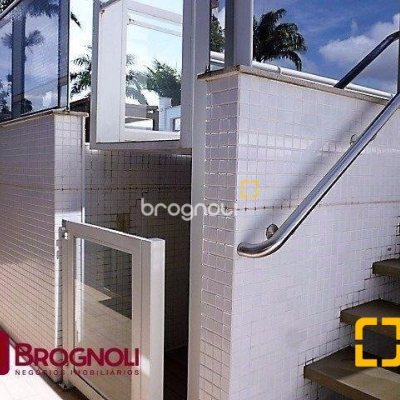 Apartamento com 115m², 2 quartos (sendo 2 suítes), 2 garagens, no bairro Agronômica em Florianópolis