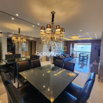 Apartamento com 115m², 2 quartos (sendo 2 suítes), 2 garagens, no bairro Agronômica em Florianópolis