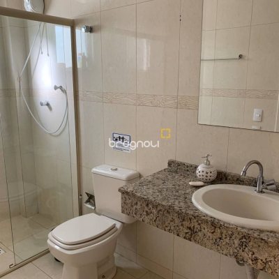 Casa com 303m², 7 quartos (sendo 7 suítes), 3 garagens, no bairro Canasvieiras em Florianópolis