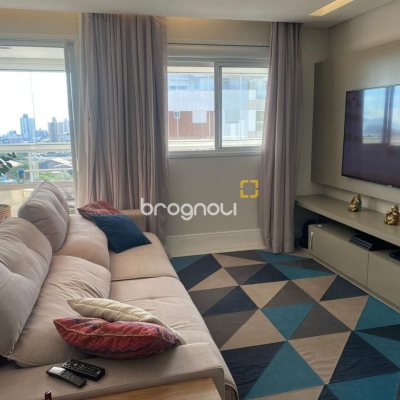 Apartamento com 97m², 3 quartos (sendo 1 suíte), 2 garagens, no bairro Nossa Senhora do Rosário em São José
