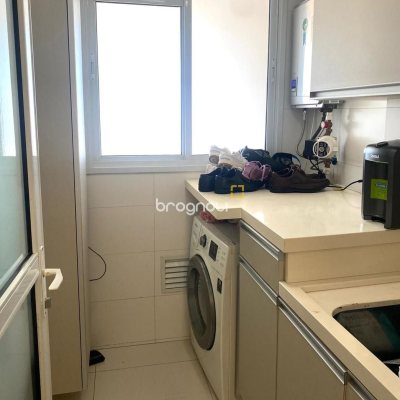 Apartamento com 97m², 3 quartos (sendo 1 suíte), 2 garagens, no bairro Nossa Senhora do Rosário em São José