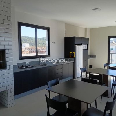 Apartamento com 77m², 2 quartos (sendo 1 suíte), 1 garagem, no bairro Ingleses em Florianópolis