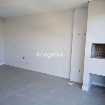 Apartamento com 77m², 2 quartos (sendo 1 suíte), 1 garagem, no bairro Ingleses em Florianópolis