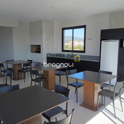 Apartamento com 77m², 2 quartos (sendo 1 suíte), 1 garagem, no bairro Ingleses em Florianópolis