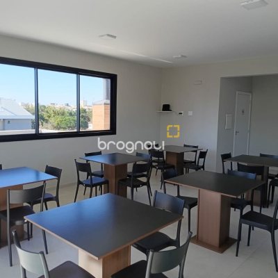 Apartamento com 77m², 2 quartos (sendo 1 suíte), 1 garagem, no bairro Ingleses em Florianópolis