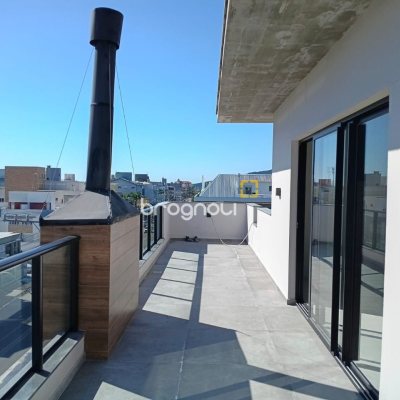 Apartamento com 77m², 2 quartos (sendo 1 suíte), 1 garagem, no bairro Ingleses em Florianópolis