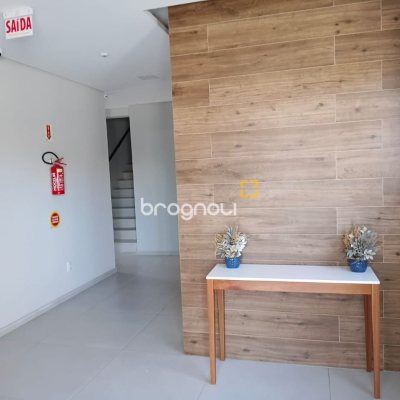 Apartamento com 77m², 2 quartos (sendo 1 suíte), 1 garagem, no bairro Ingleses em Florianópolis