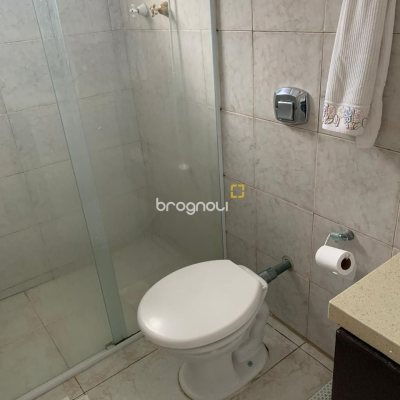 Casa com 207m², 3 quartos (sendo 1 suíte), 3 garagens, no bairro Flor de Nápolis em São José