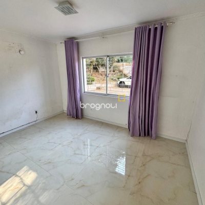 Apartamento com 91m², 3 quartos (sendo 1 suíte), 1 garagem, no bairro Ponta de Baixo em São José