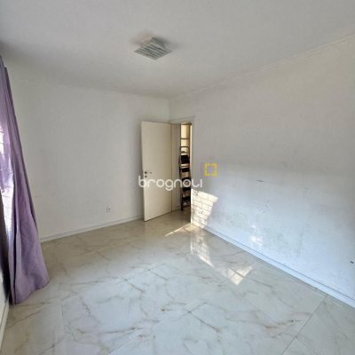 Apartamento com 91m², 3 quartos (sendo 1 suíte), 1 garagem, no bairro Ponta de Baixo em São José