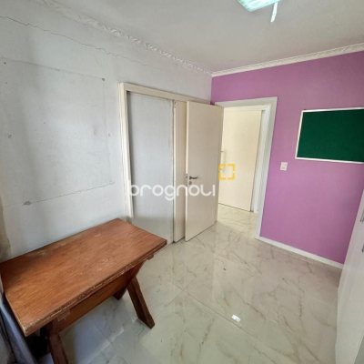 Apartamento com 91m², 3 quartos (sendo 1 suíte), 1 garagem, no bairro Ponta de Baixo em São José
