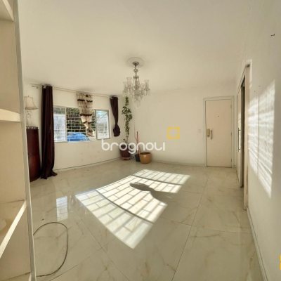 Apartamento com 91m², 3 quartos (sendo 1 suíte), 1 garagem, no bairro Ponta de Baixo em São José