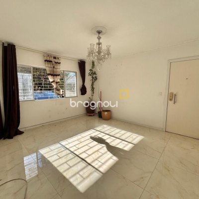 Apartamento com 91m², 3 quartos (sendo 1 suíte), 1 garagem, no bairro Ponta de Baixo em São José