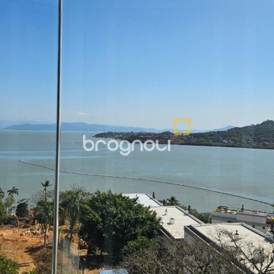 Apartamento com 150m², 4 quartos (sendo 3 suítes), 2 garagens, no bairro João Paulo em Florianópolis