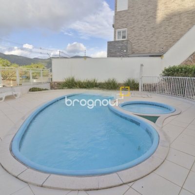 Apartamento com 150m², 4 quartos (sendo 3 suítes), 2 garagens, no bairro João Paulo em Florianópolis