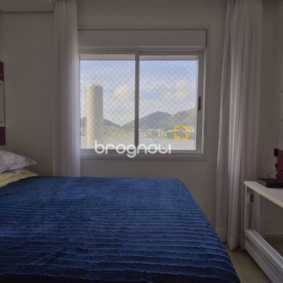 Apartamento com 150m², 4 quartos (sendo 3 suítes), 2 garagens, no bairro João Paulo em Florianópolis