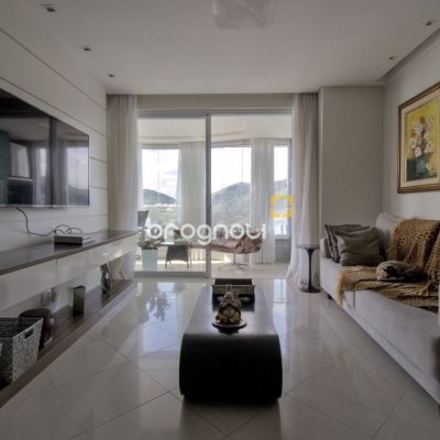 Apartamento com 150m², 4 quartos (sendo 3 suítes), 2 garagens, no bairro João Paulo em Florianópolis