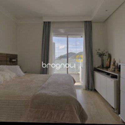 Apartamento com 150m², 4 quartos (sendo 3 suítes), 2 garagens, no bairro João Paulo em Florianópolis