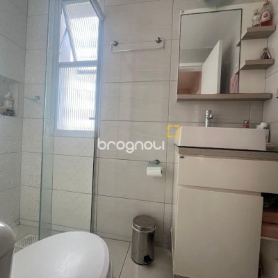 Apartamento com 40m², 1 quarto, no bairro Centro em Florianópolis
