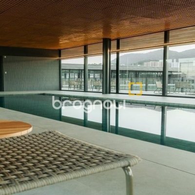 Casa de Condomínio com 339m², 4 quartos (sendo 4 suítes), 4 garagens, no bairro Pedra Branca em Palhoça