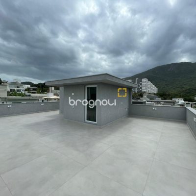 Casa de Condomínio com 339m², 4 quartos (sendo 4 suítes), 4 garagens, no bairro Pedra Branca em Palhoça