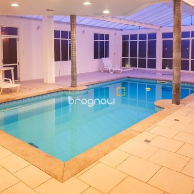 Apartamento com 46m², 1 quarto, 1 garagem, no bairro Lagoa da Conceição em Florianópolis