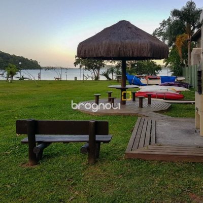 Apartamento com 46m², 1 quarto, 1 garagem, no bairro Lagoa da Conceição em Florianópolis