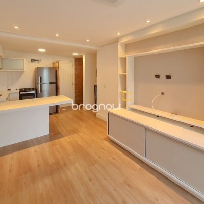 Apartamento com 46m², 1 quarto, 1 garagem, no bairro Lagoa da Conceição em Florianópolis