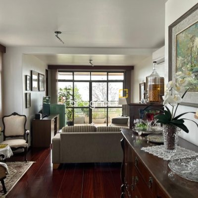Apartamento com 170m², 4 quartos (sendo 1 suíte), 2 garagens, no bairro Agronômica em Florianópolis